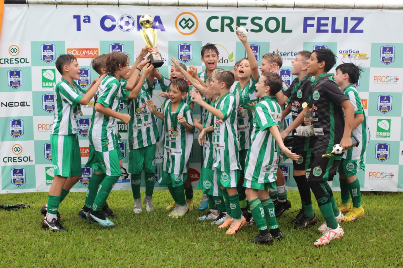 Sub-12 da Escola do Juventude conquista título da Copa Cresol